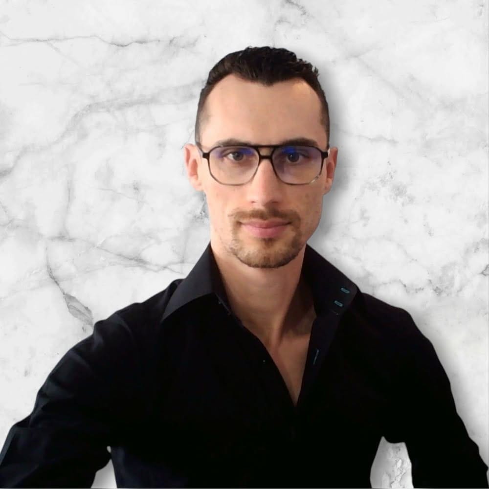 edouard courot, docteur en pharmacie, formateur à l'IFNAT